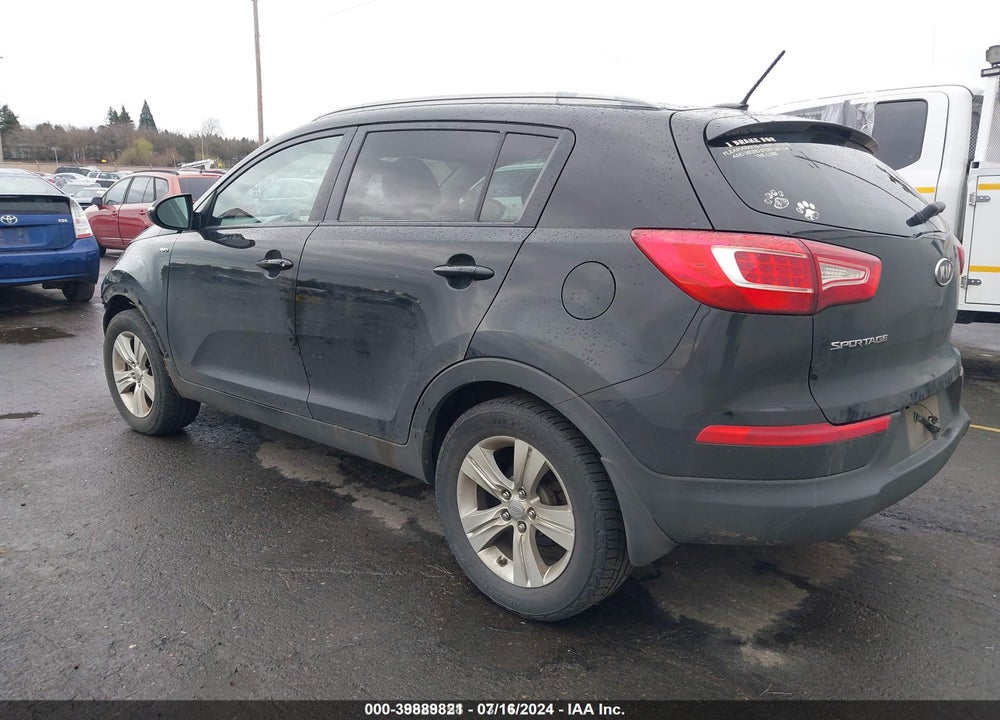 2011 KIA SPORTAGE LX VIN: KNDPBCA29B7031803
