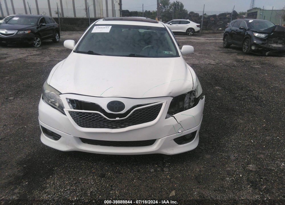 2011 TOYOTA CAMRY SE VIN: 4T1BF3EK0BU655849