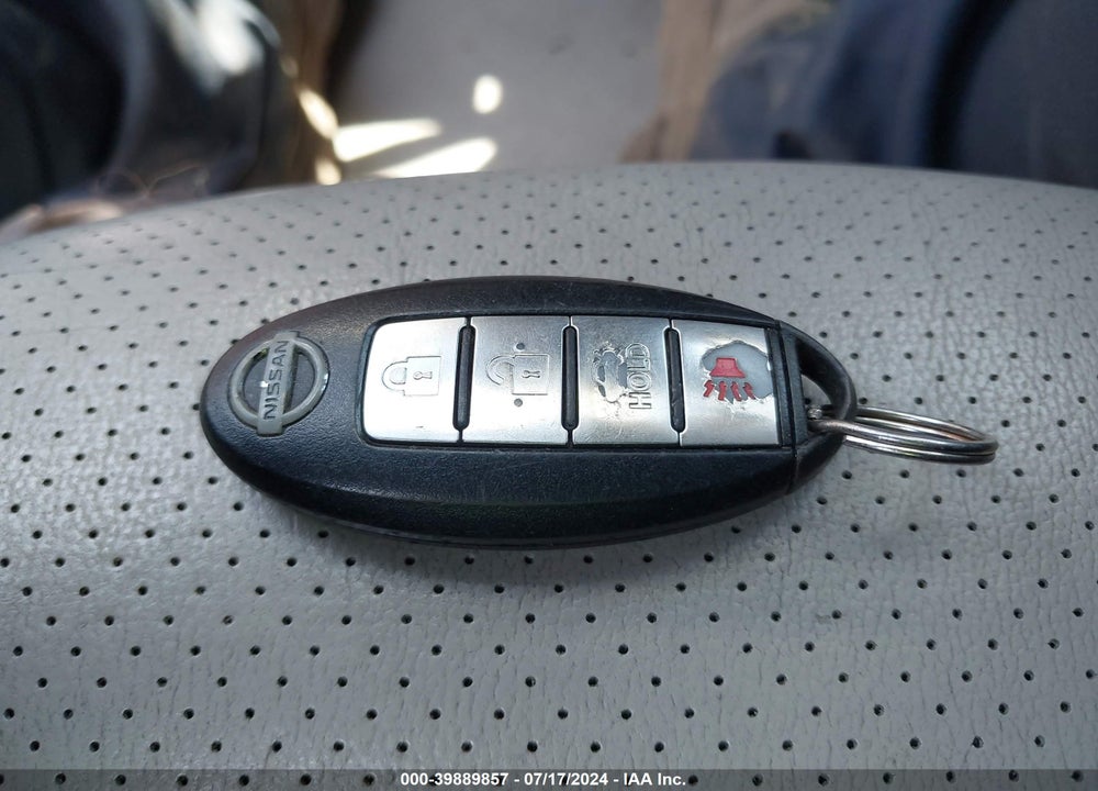 2014 NISSAN SENTRA SL VIN: 3N1AB7AP5EY311331