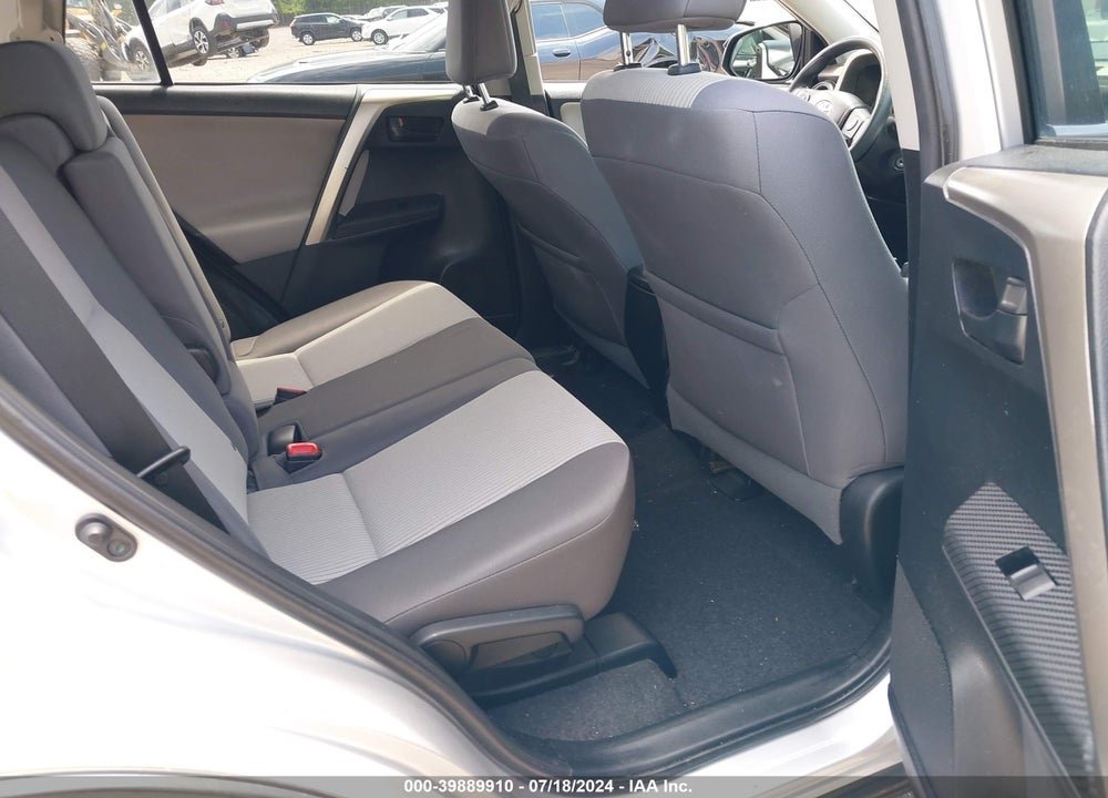 2015 TOYOTA RAV4 LE VIN: 2T3ZFREVXFW137563