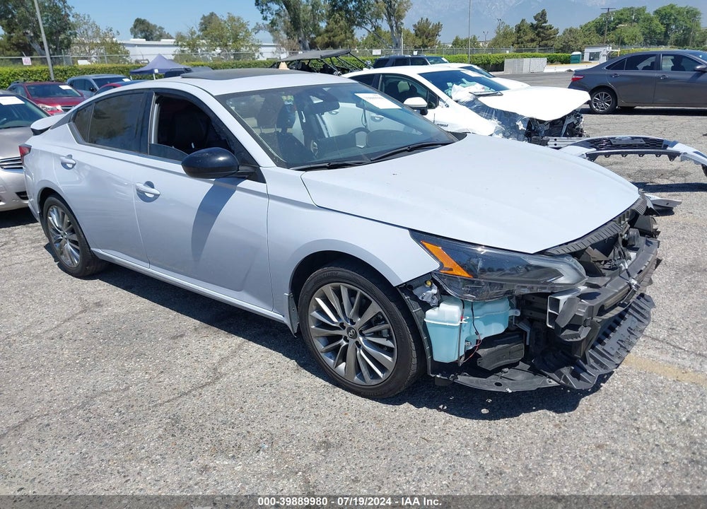 2023 NISSAN ALTIMA SR FWD VIN: 1N4BL4CV0PN315219