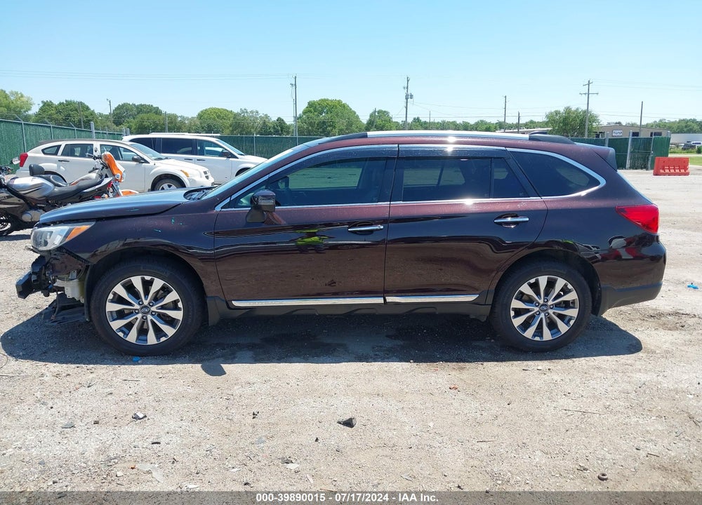 2017 SUBARU OUTBACK 3.6R TOURING VIN: 4S4BSETC4H3214307