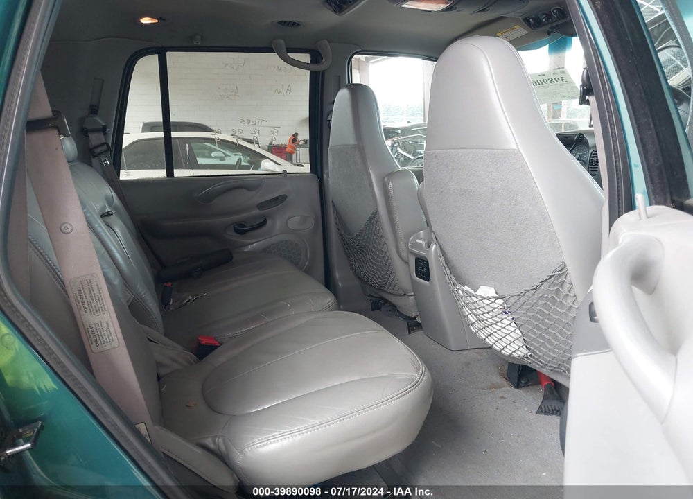1998 FORD EXPEDITION EDDIE BAUER/XLT VIN: 1FMPU18L8WLB78944