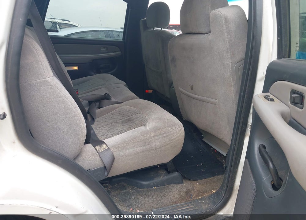 2001 CHEVROLET TAHOE LS VIN: 1GNEC13T41J113882
