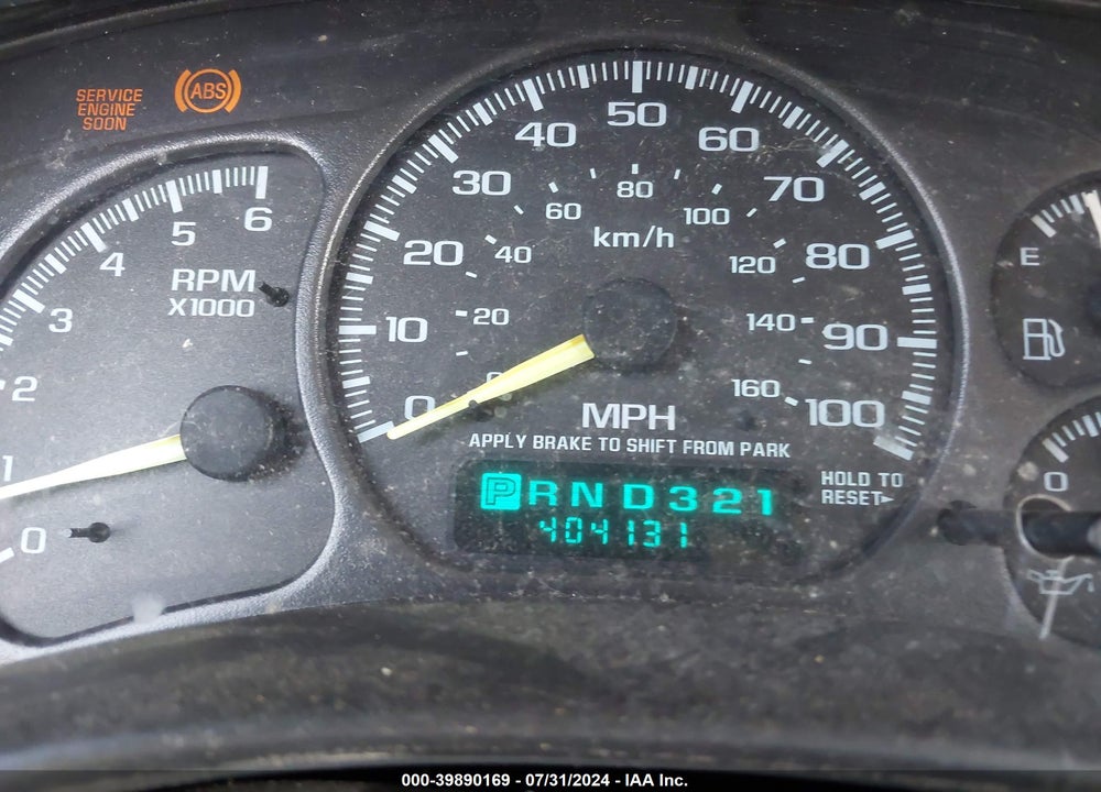 2001 CHEVROLET TAHOE LS VIN: 1GNEC13T41J113882