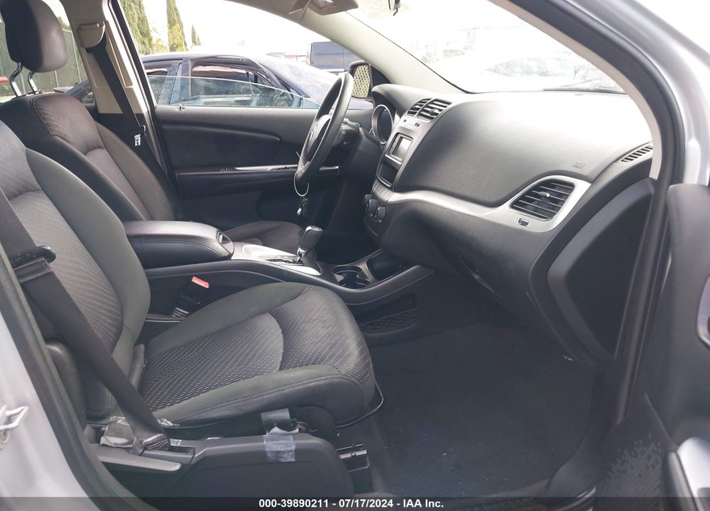 2011 DODGE JOURNEY MAINSTREET VIN: 3D4PG1FG4BT520778