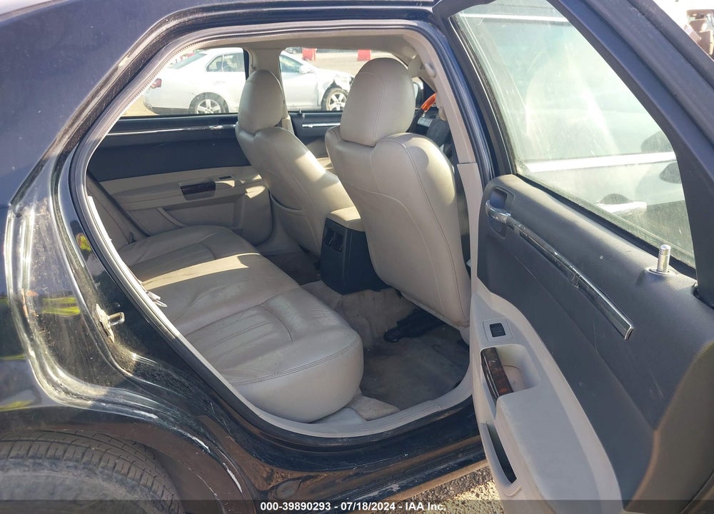 2005 CHRYSLER 300C VIN: 2C3JA63H45H632805