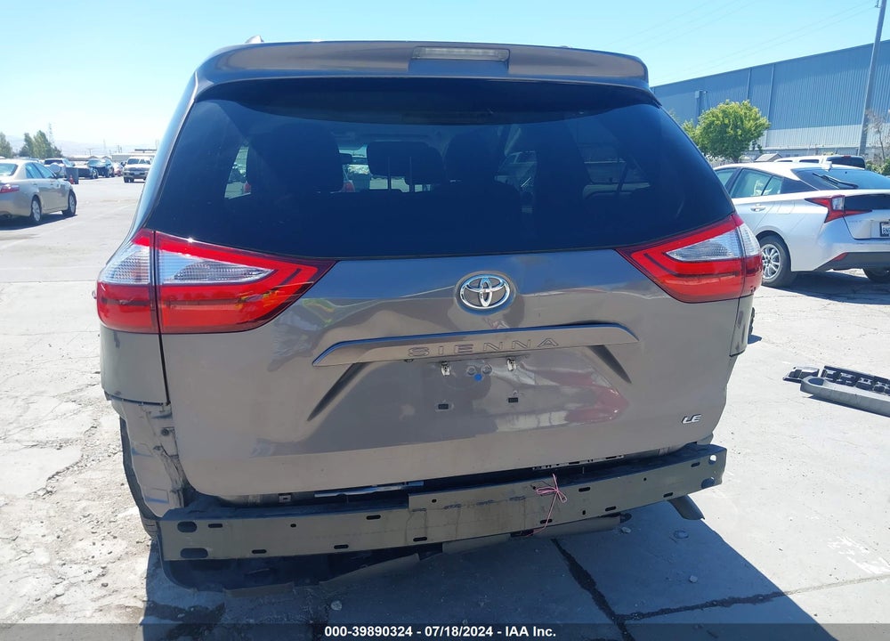 2015 TOYOTA SIENNA LE 8 PASSENGER VIN: 5TDKK3DC0FS635055