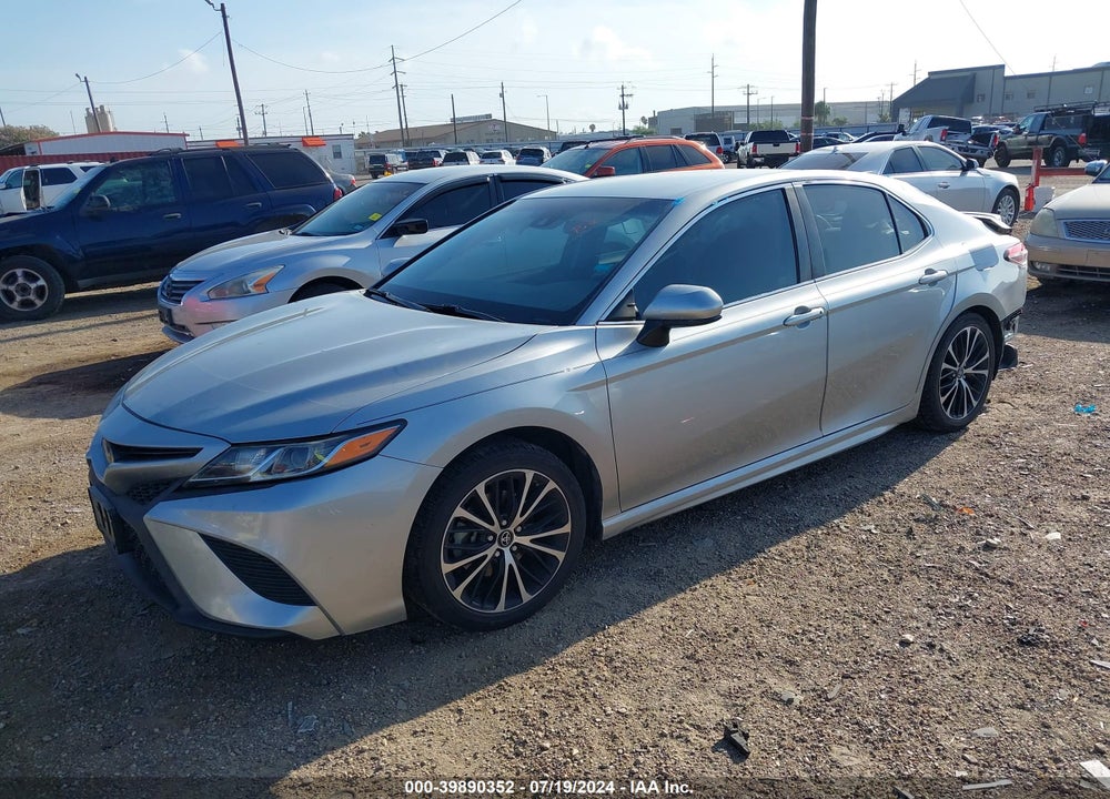 2018 TOYOTA CAMRY SE VIN: 4T1B11HK7JU634753