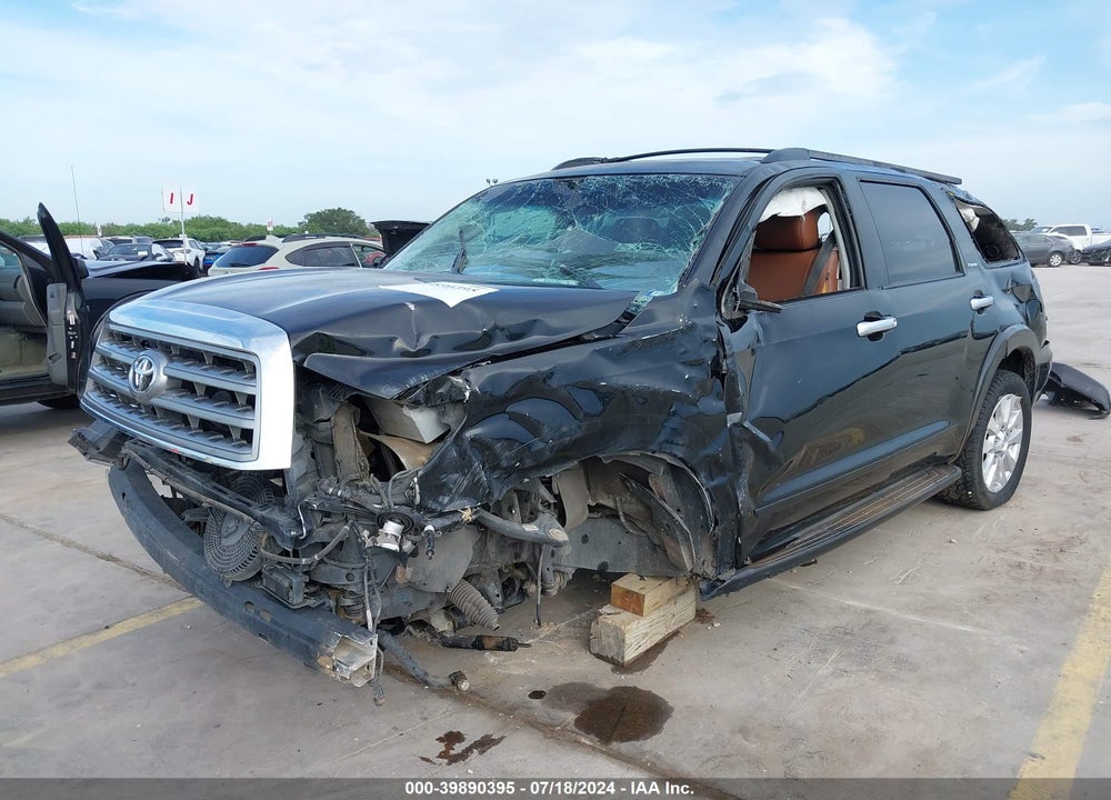 2011 TOYOTA SEQUOIA PLATINUM 5.7L V8 VIN: 5TDDW5G13BS049415