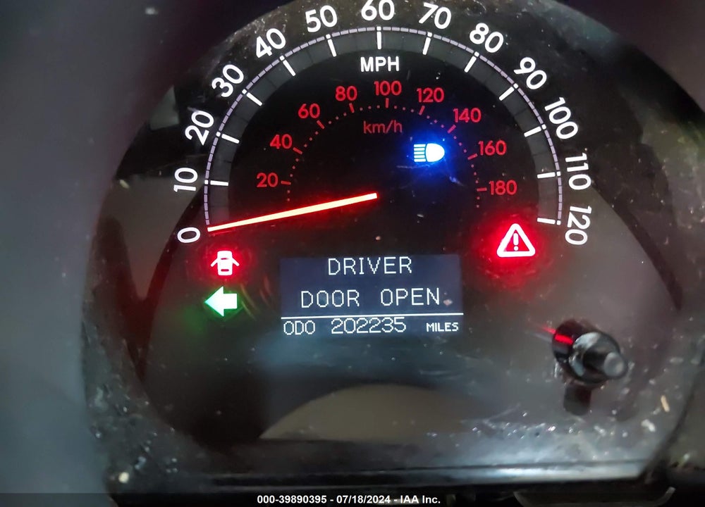 2011 TOYOTA SEQUOIA PLATINUM 5.7L V8 VIN: 5TDDW5G13BS049415