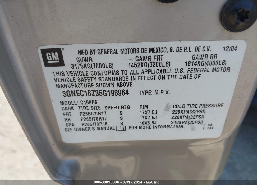2005 CHEVROLET SUBURBAN 1500 LT VIN: 3GNEC16Z35G198964