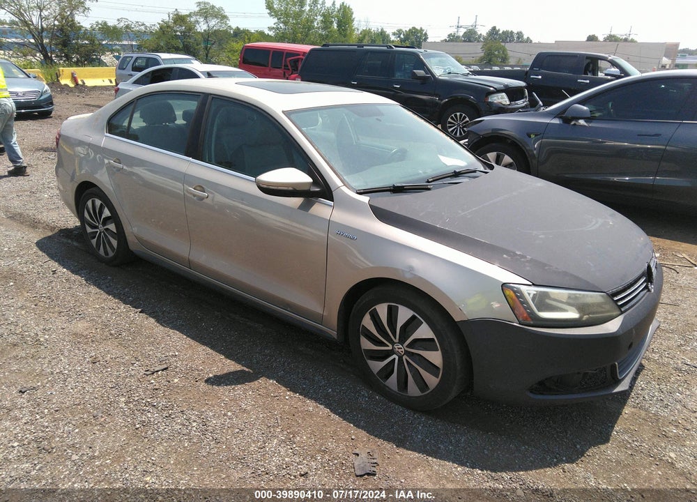2013 VOLKSWAGEN JETTA HYBRID SEL PREMIUM VIN: 3VW637AJ2DM284815