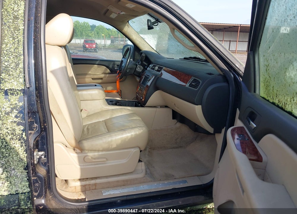 2007 CHEVROLET SUBURBAN 1500 LT VIN: 3GNFC16097G188691