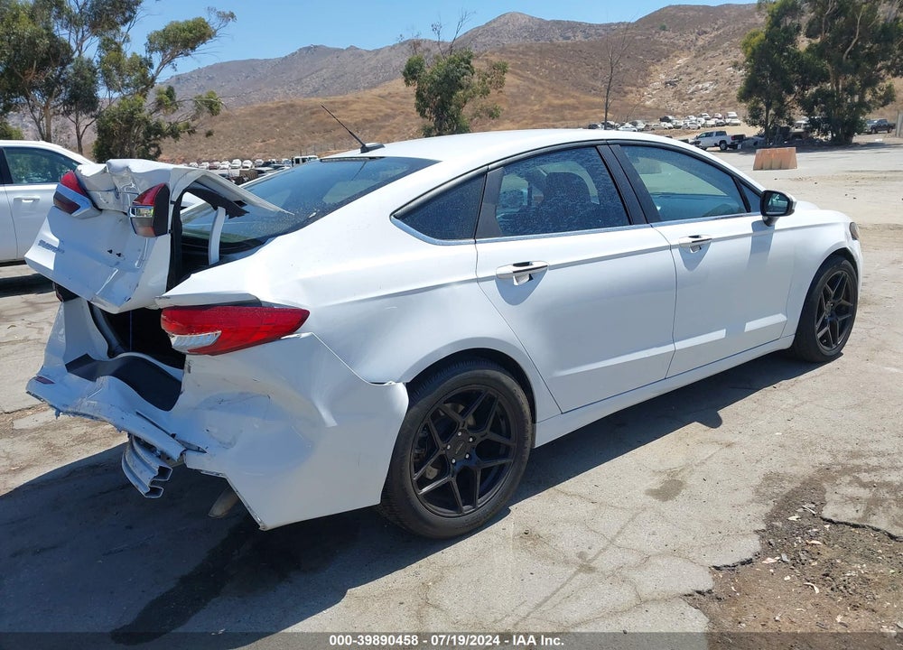 2019 FORD FUSION S VIN: 3FA6P0G76KR175225
