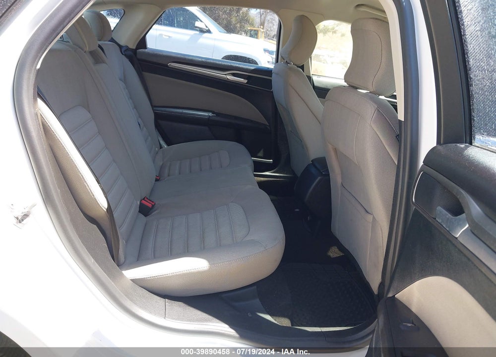 2019 FORD FUSION S VIN: 3FA6P0G76KR175225