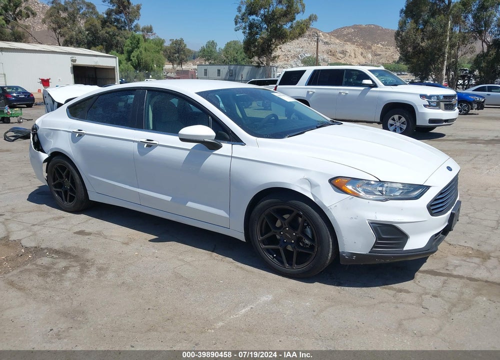 2019 FORD FUSION S VIN: 3FA6P0G76KR175225