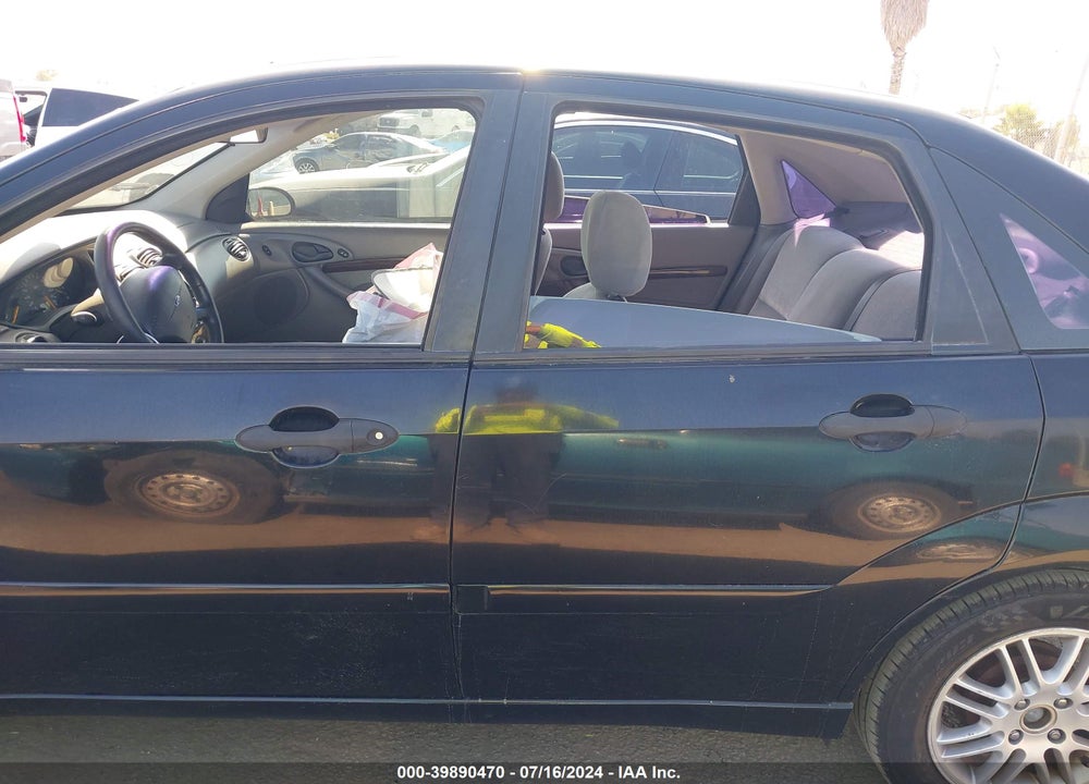 2000 FORD FOCUS ZTS VIN: 1FAHP3836YW248556