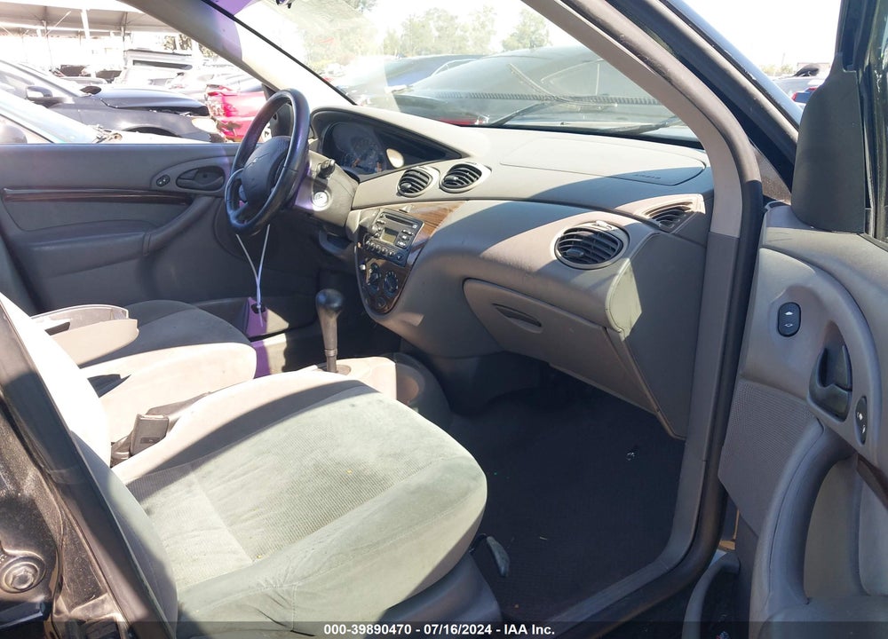 2000 FORD FOCUS ZTS VIN: 1FAHP3836YW248556