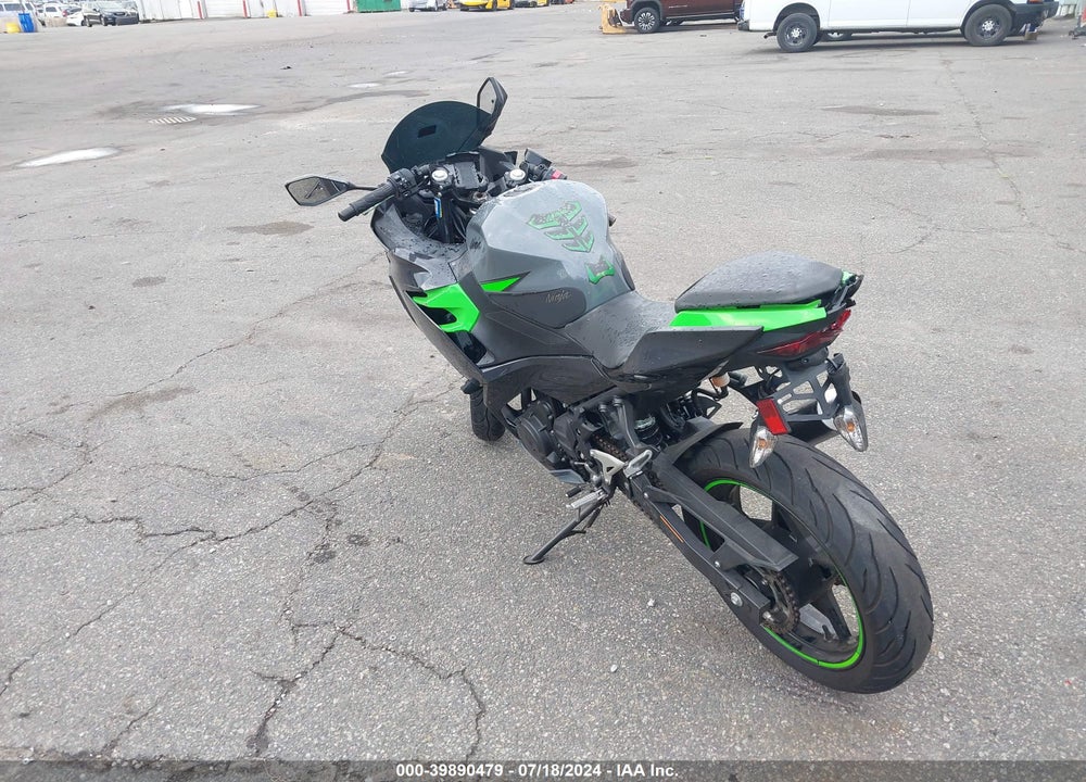 2019 KAWASAKI EX400 VIN: JKAEXKG13KDA24362