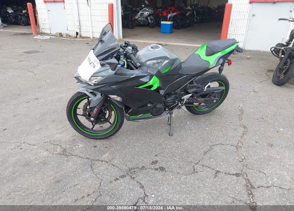 2019 KAWASAKI EX400 VIN: JKAEXKG13KDA24362