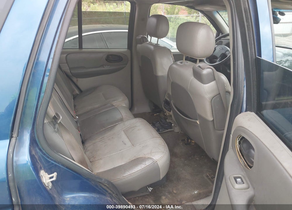2004 CHEVROLET TRAILBLAZER LT VIN: 1GNDT13S342405878