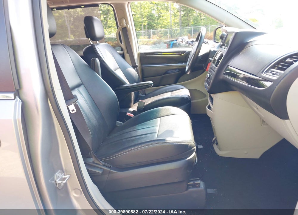 2016 CHRYSLER TOWN & COUNTRY TOURING VIN: 2C4RC1BG4GR160056