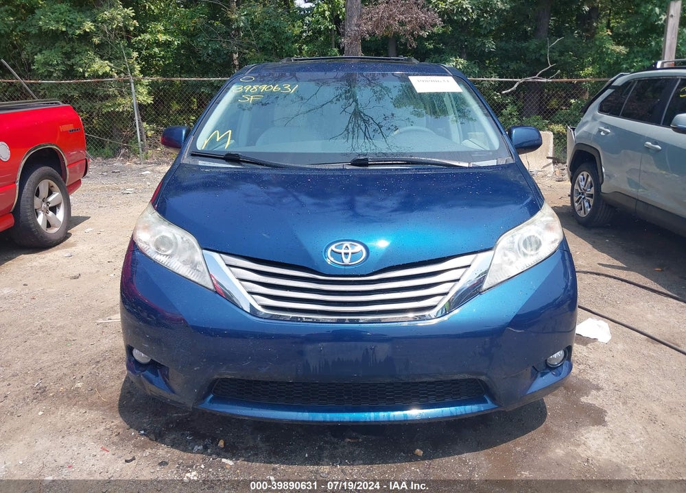2012 TOYOTA SIENNA XLE V6 8 PASSENGER VIN: 5TDYK3DC9CS184228