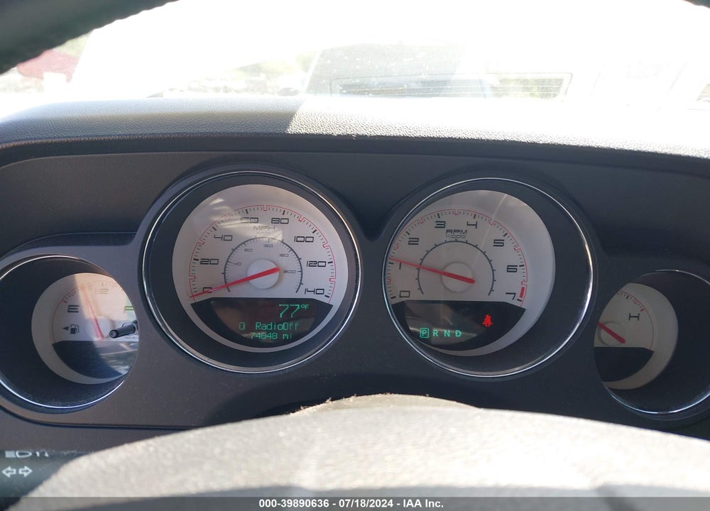 2011 DODGE CHALLENGER VIN: 2B3CJ4DG1BH604942