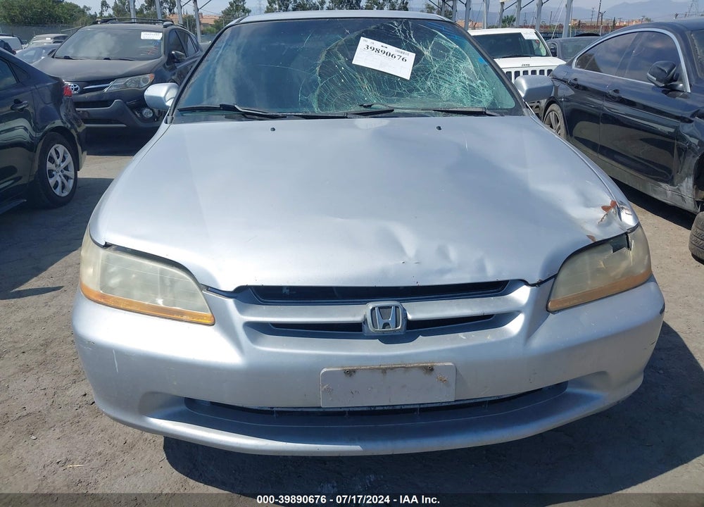 1998 HONDA ACCORD LX VIN: 1HGCG5542WA059072
