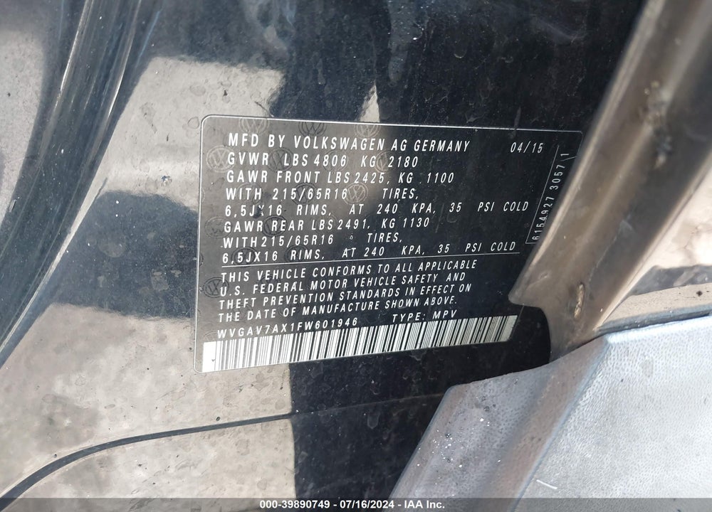 2015 VOLKSWAGEN TIGUAN S VIN: WVGAV7AX1FW601946