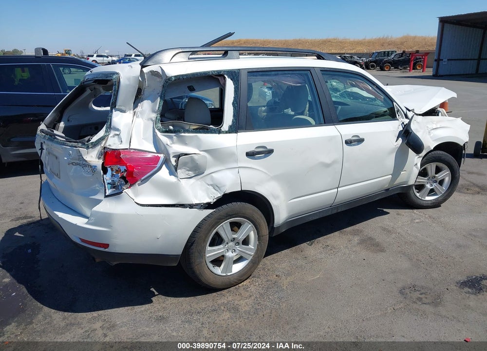 2013 SUBARU FORESTER 2.5X VIN: JF2SHABC5DH438827