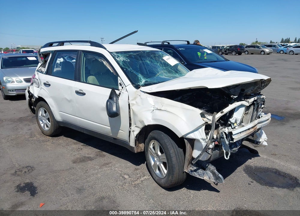 2013 SUBARU FORESTER 2.5X VIN: JF2SHABC5DH438827