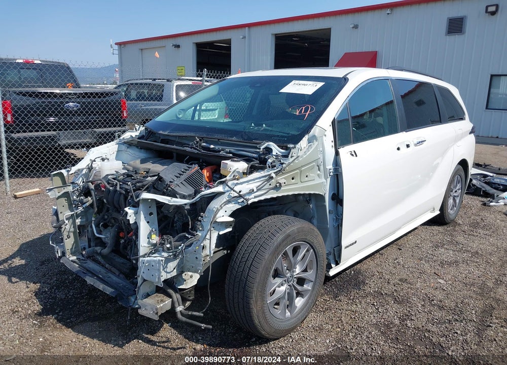 2021 TOYOTA SIENNA XLE VIN: 5TDJSKFC6MS032224