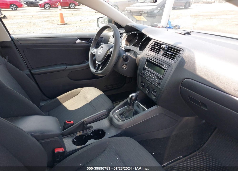2015 VOLKSWAGEN JETTA 2.0L S VIN: 3VW2K7AJ1FM242432