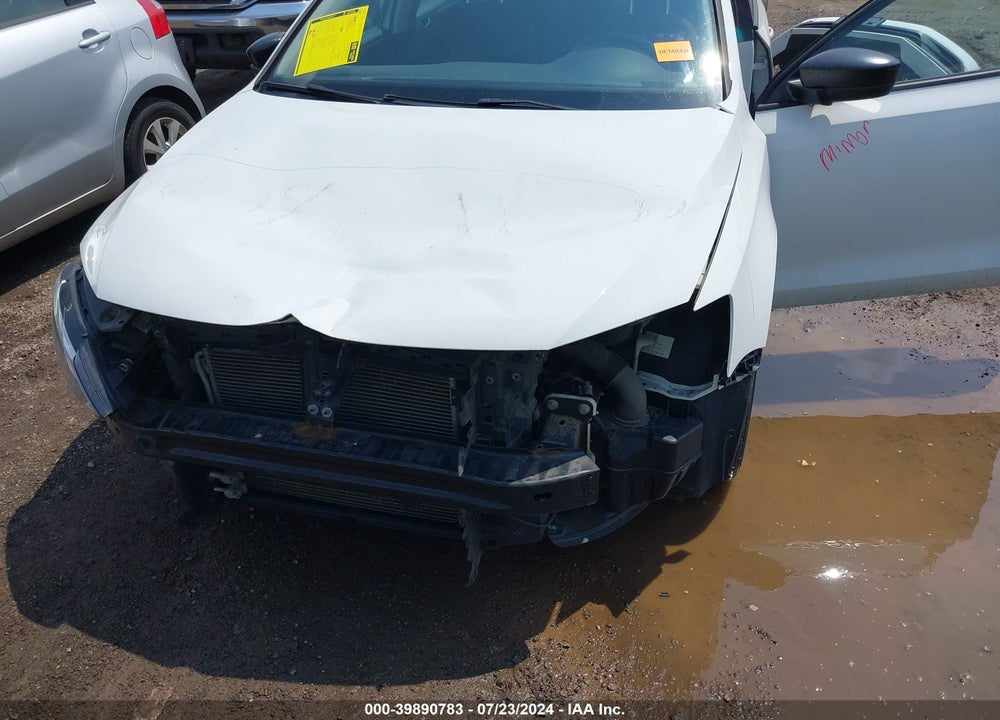 2015 VOLKSWAGEN JETTA 2.0L S VIN: 3VW2K7AJ1FM242432