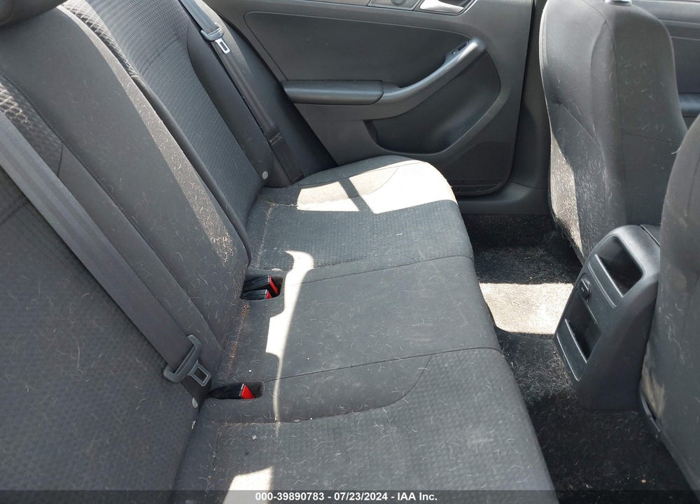 2015 VOLKSWAGEN JETTA 2.0L S VIN: 3VW2K7AJ1FM242432