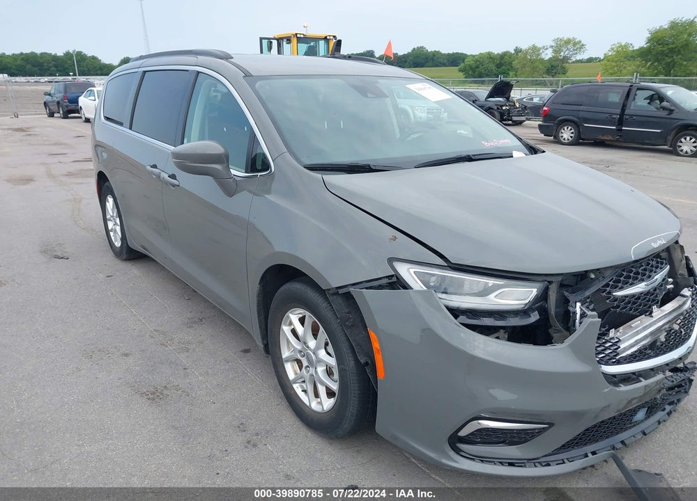 2022 CHRYSLER PACIFICA TOURING L VIN: 2C4RC1BG7NR136086