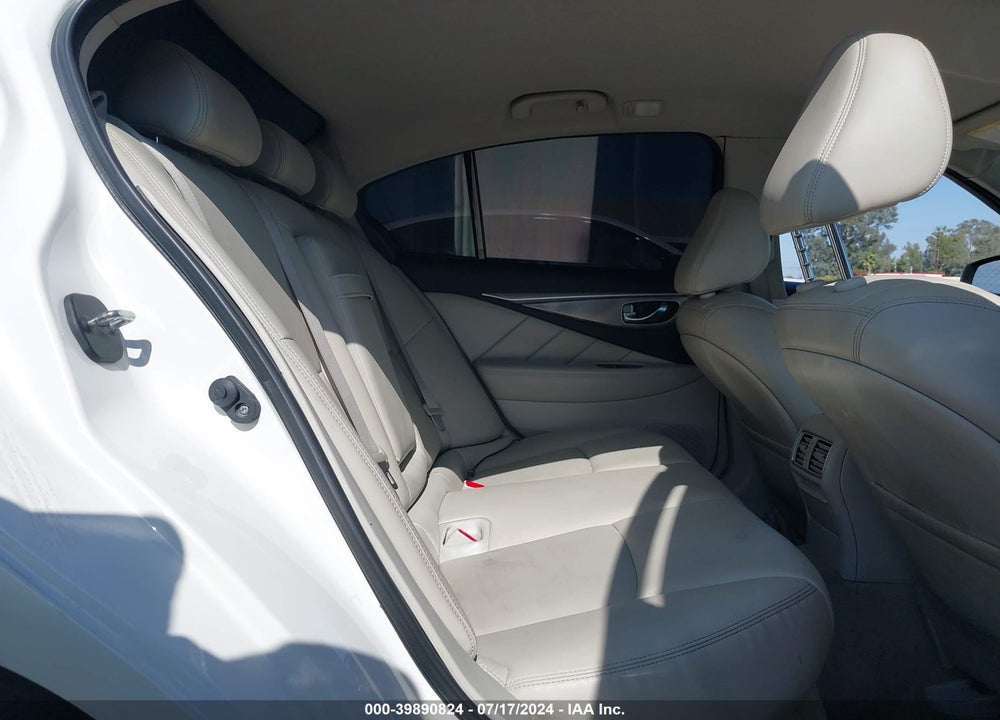 2015 INFINITI Q50 VIN: JN1BV7AP2FM350846