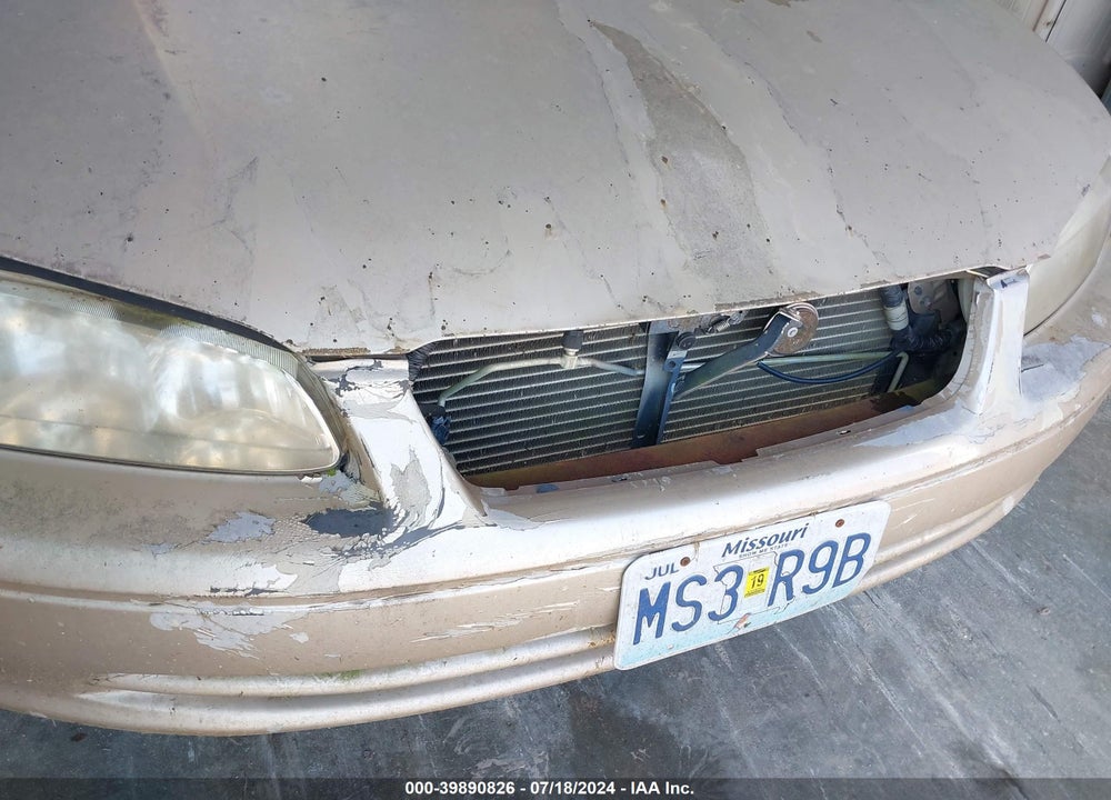 2001 TOYOTA CAMRY LE VIN: 4T1BG22K51U014447