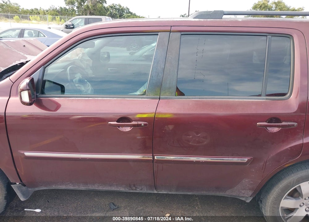 2013 HONDA PILOT TOURING VIN: 5FNYF3H96DB035834