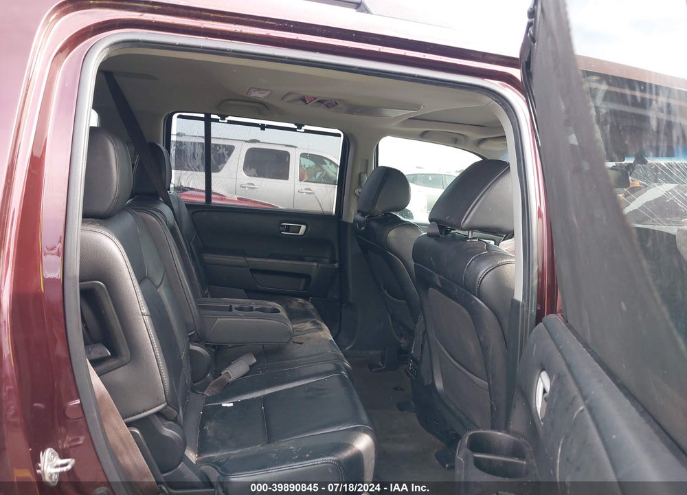 2013 HONDA PILOT TOURING VIN: 5FNYF3H96DB035834