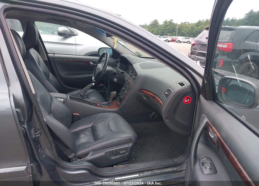 2008 VOLVO S60 2.5T VIN: YV1RS592782685076