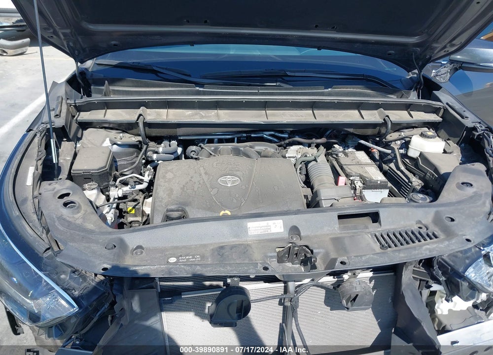 2021 TOYOTA HIGHLANDER XLE VIN: 5TDGZRAH3MS068180