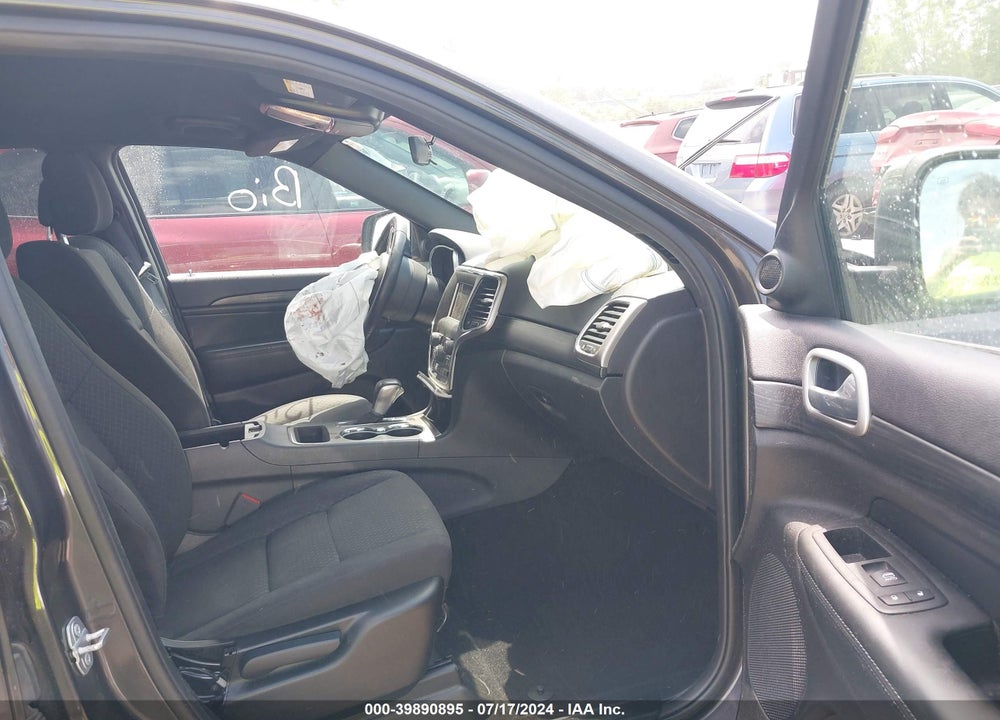 2019 JEEP GRAND CHEROKEE LAREDO E 4X4 VIN: 1C4RJFAG9KC839116