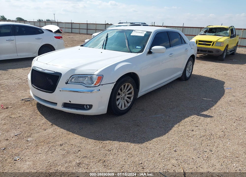 2014 CHRYSLER 300 VIN: 2C3CCAAG2EH380035