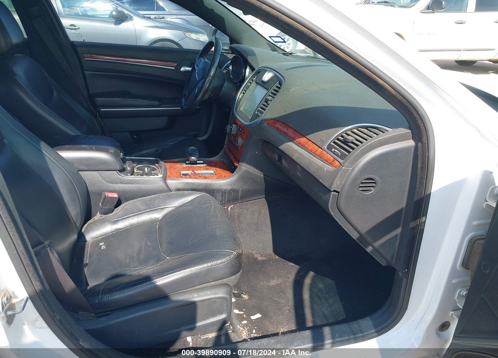 2014 CHRYSLER 300 VIN: 2C3CCAAG2EH380035