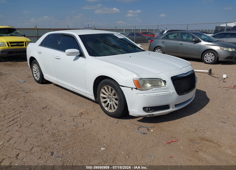 2014 CHRYSLER 300 VIN: 2C3CCAAG2EH380035