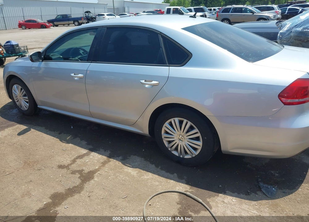 2015 VOLKSWAGEN PASSAT 1.8T S VIN: 1VWAS7A37FC021240