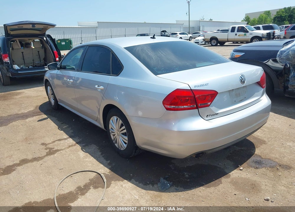 2015 VOLKSWAGEN PASSAT 1.8T S VIN: 1VWAS7A37FC021240